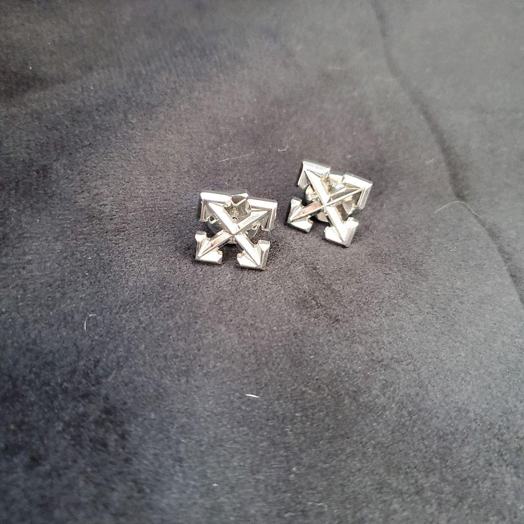 Off-White オフホワイト ピアス アローピアス 両耳 ユニセックス