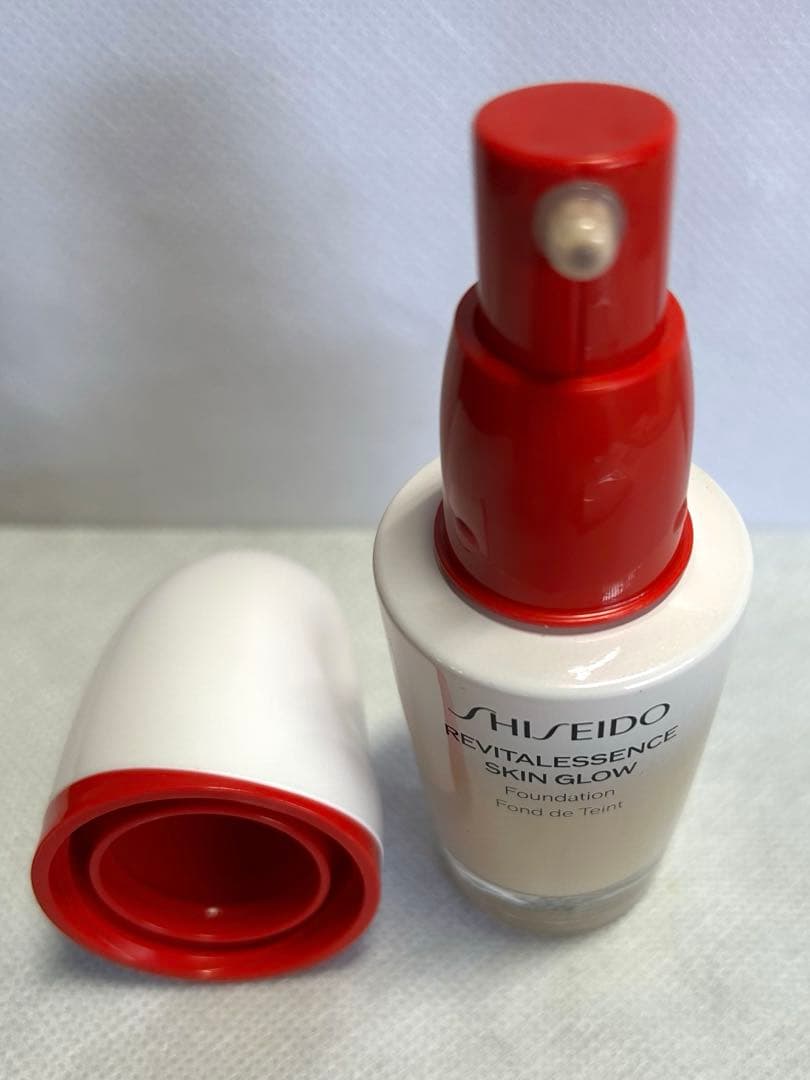 SHISEIDO 資生堂 エッセンススキングロウ　ファンデーション 下地 セット