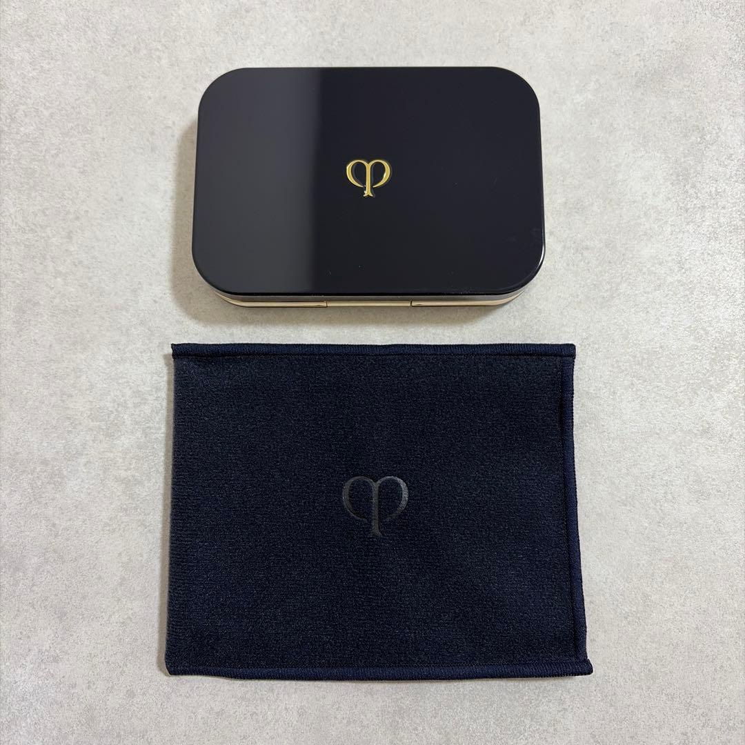 資生堂 クレドポーボーテ　タンプードルエクラⅡ