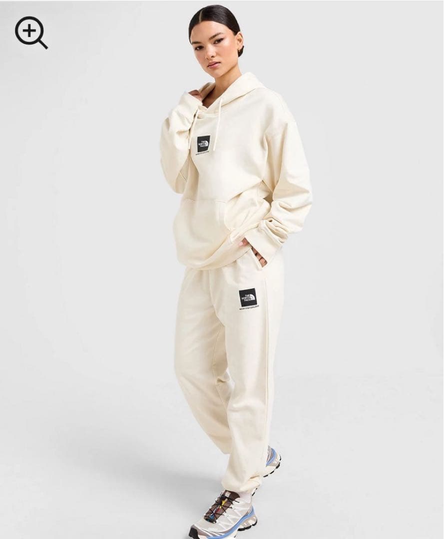 【海外限定1セット】ノースフェイススエットセットアップ