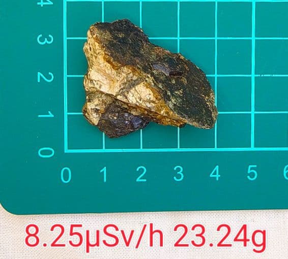 超高線量!!花貫渓谷ペグマタイト（34）