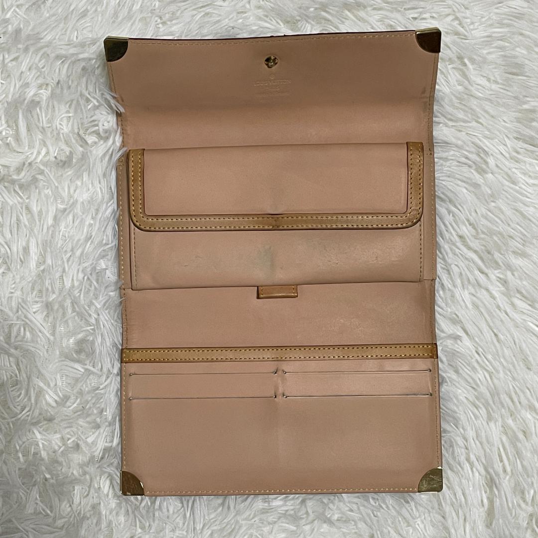 ルイヴィトン　モノグラム マルチカラー　ポルトトレゾール　インターナショナル　白