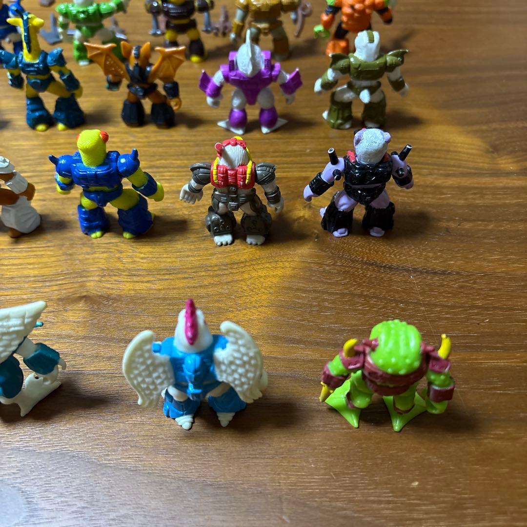 ビーストフォーマー　レーザービースト　本体22体　武器19個