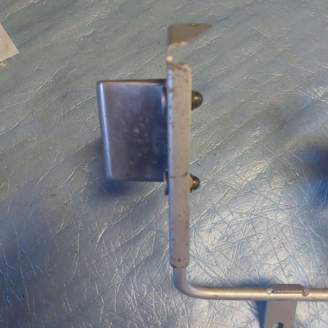 ゼファー400純正ヘッドライトステー極上品