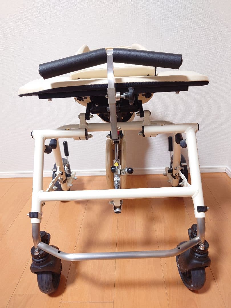 姿勢保持機能付　歩行器　プロスター　Sサイズ