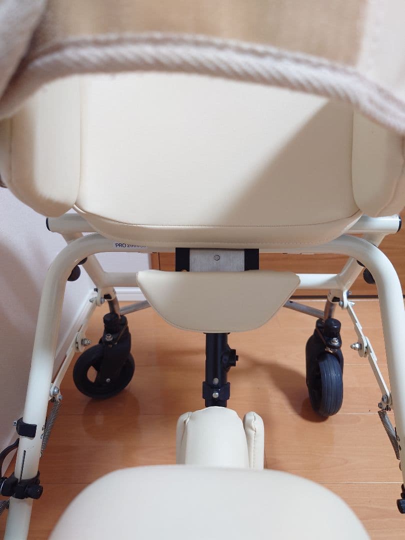 姿勢保持機能付　歩行器　プロスター　Sサイズ