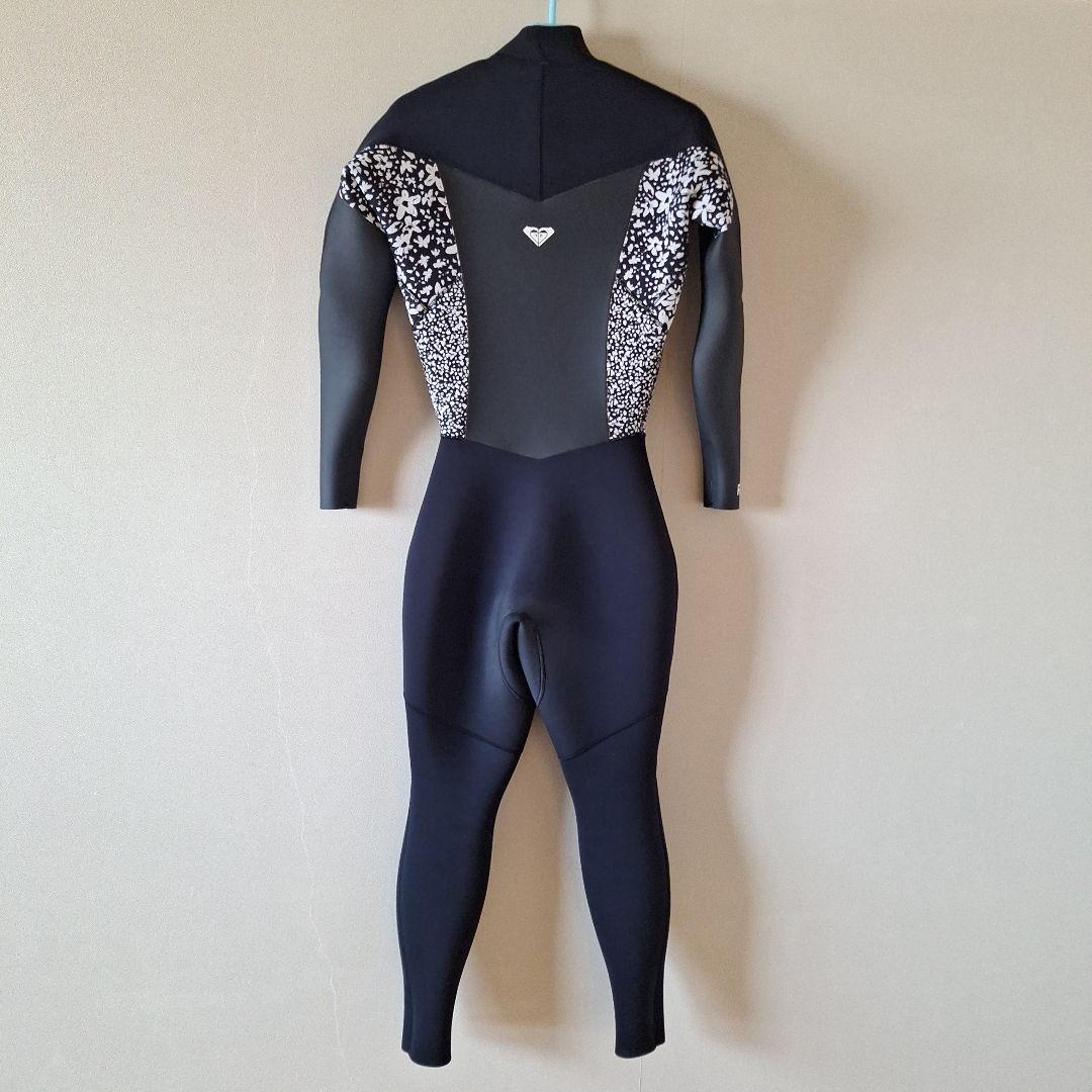 ROXY セミドライスーツ ブラック フラワーパターン