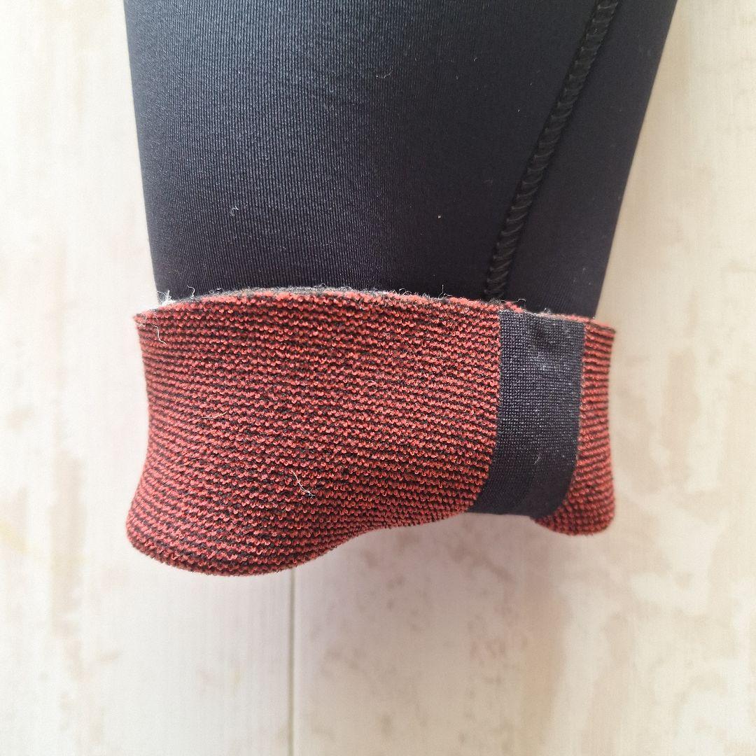 ROXY セミドライスーツ ブラック フラワーパターン