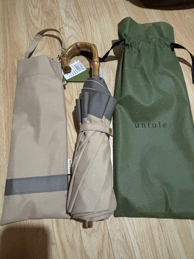 【新品】　untule アントゥーレ　遮光100% 日傘　晴雨兼用　折りたたみ