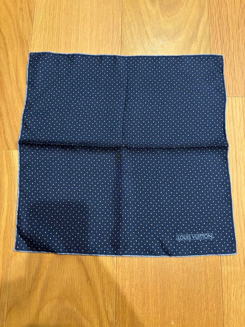 【未使用】LOUIS VUITTON ネイビー ドット柄 ネイビー ハンカチ