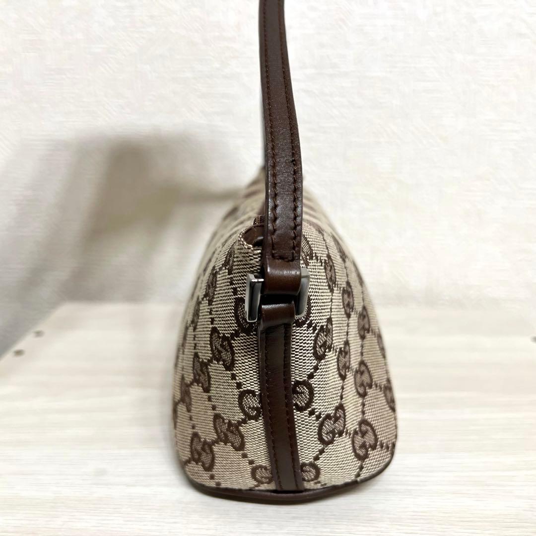 GUCCI グッチ　アクセサリーポーチ キャンバス地　GG ミニハンドバッグ