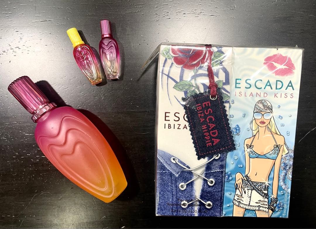 値下！エスカーダ❗️新品❗️イビザヒッピー　アイランドキス　フルーツパンチ付　香水