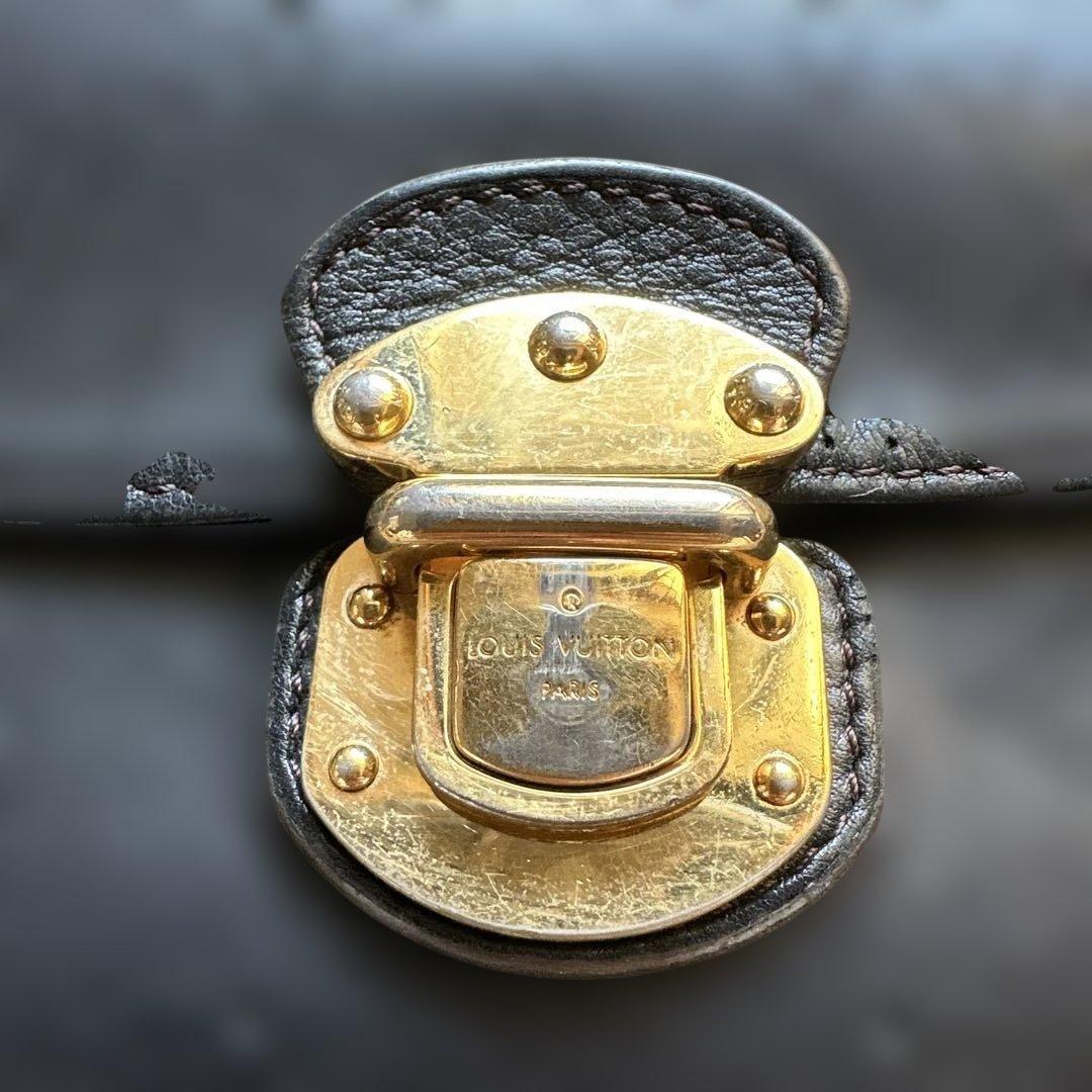 ルイヴィトン モノグラム アメリア マヒナ ブラック 長財布　L18