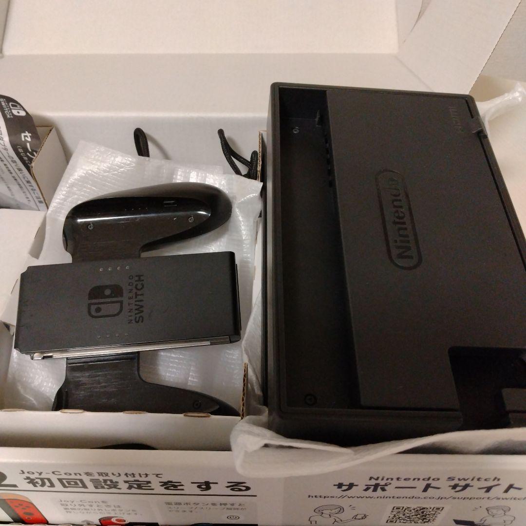 任天堂 Switch　ケース付き