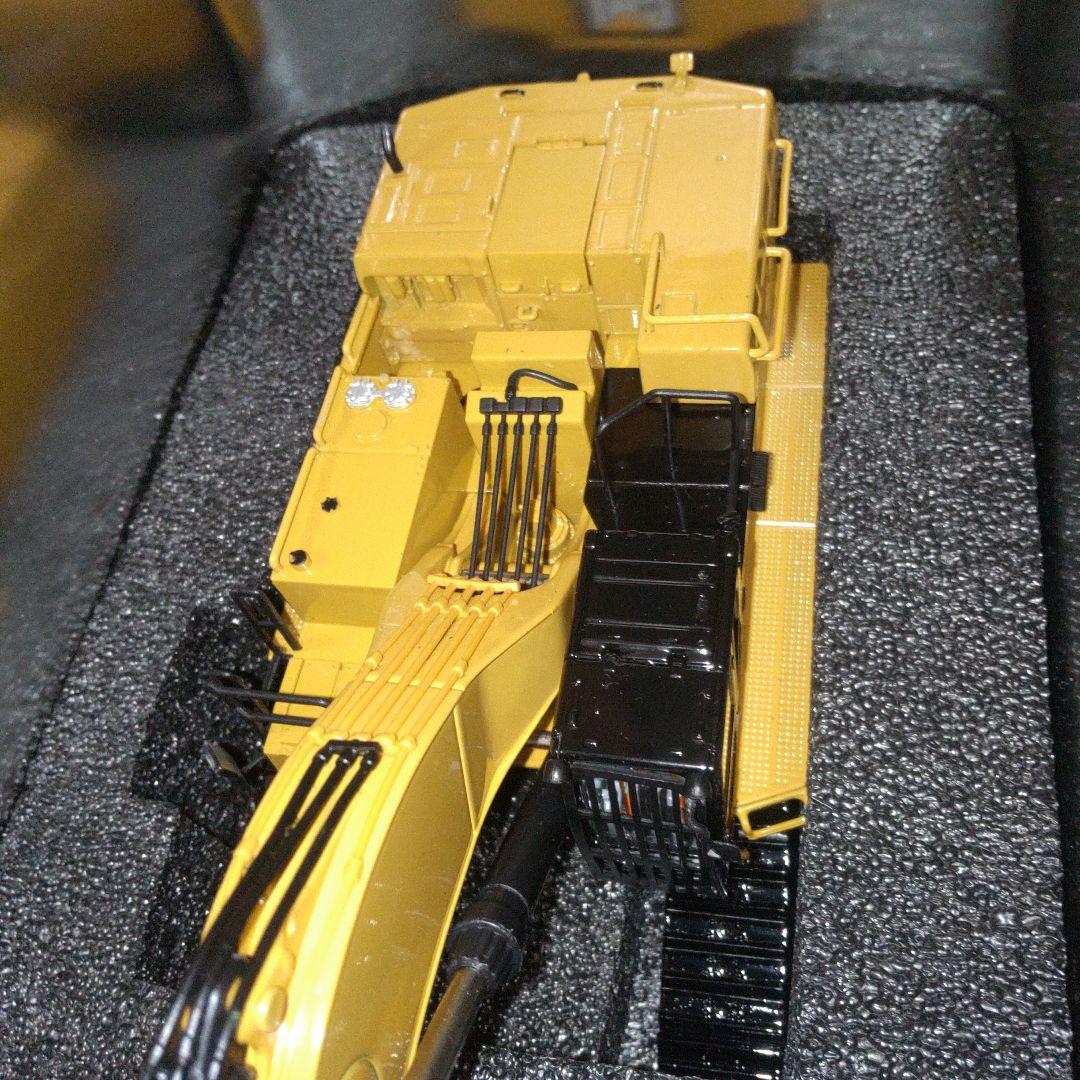 フィアット君　キャタピラー建機　CAT 390F L 1/50