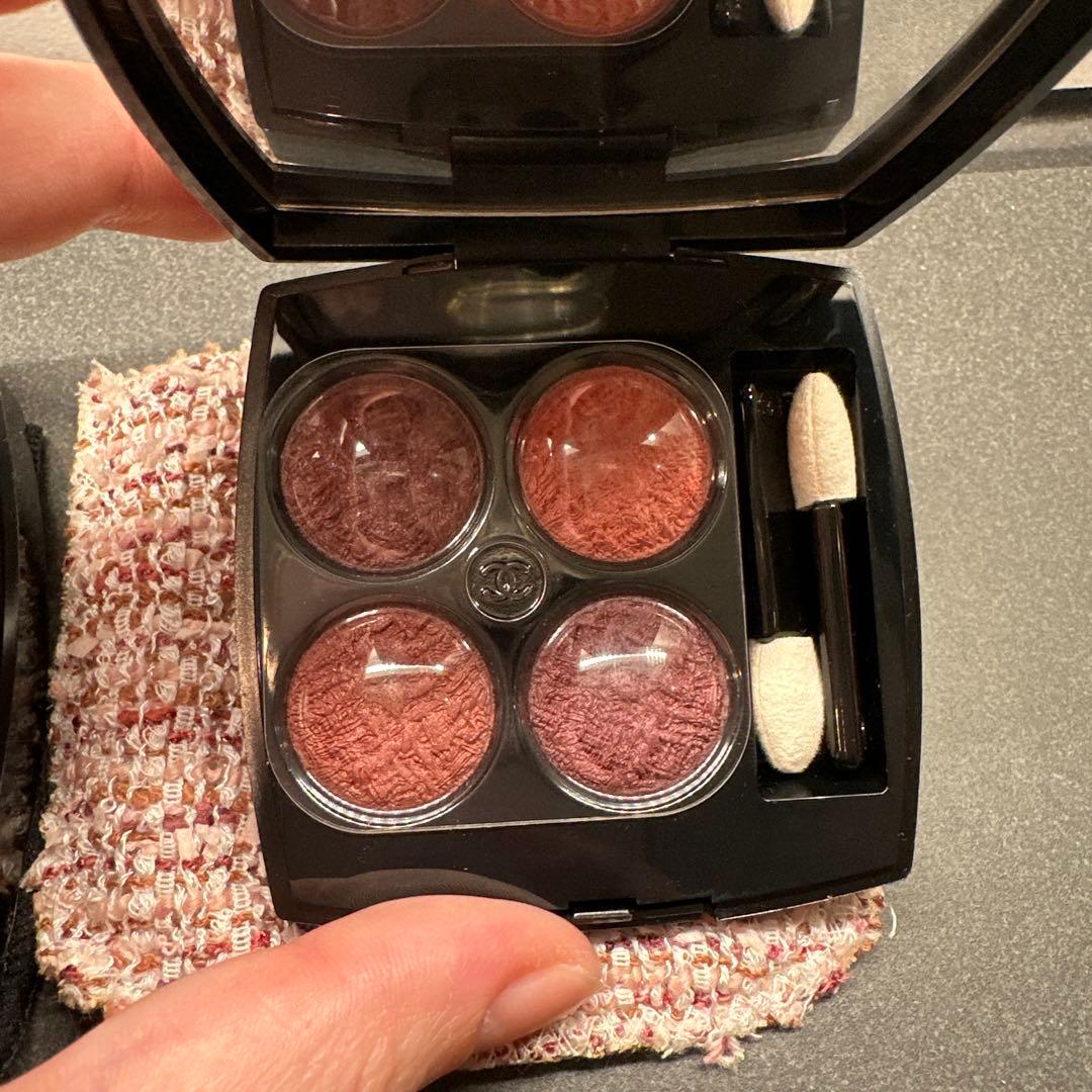 CHANEL / アイシャドウパレット バラ売り可‼️