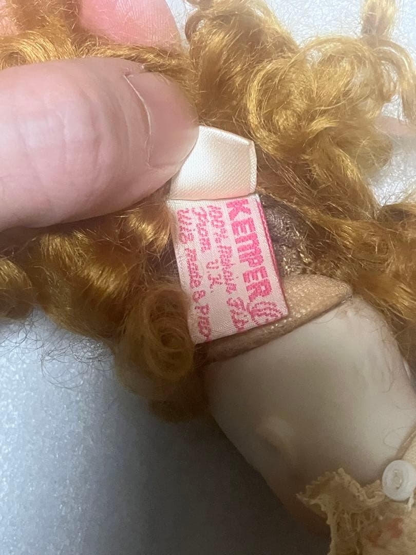 ビスクドール　アンティークのコレクション用磁器人形 (Kemper かつら)