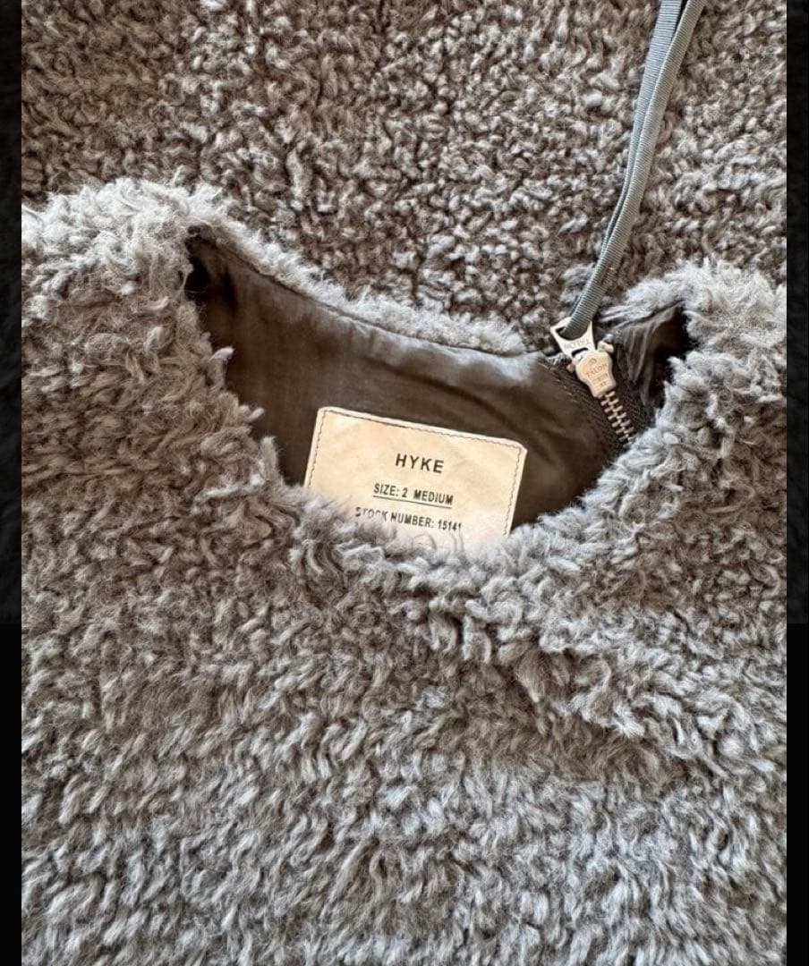 HYKE ハイク　エコファー　フェイクファー　ベスト　カーキグレー　サイズ01