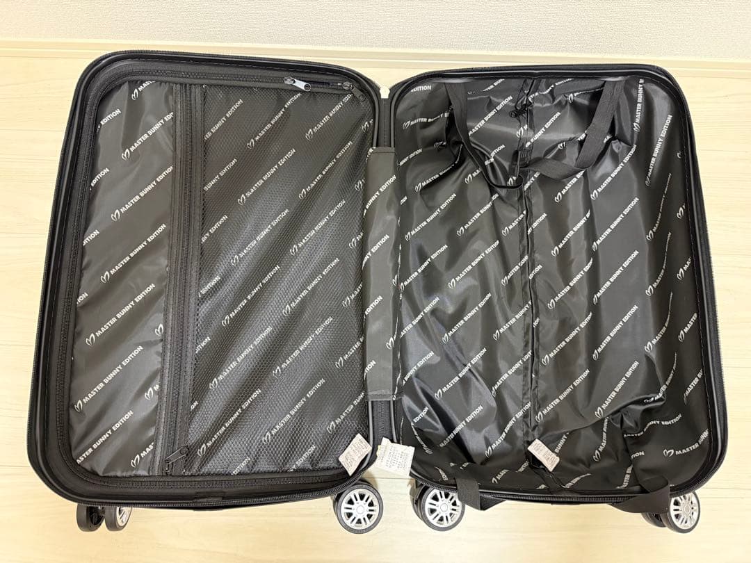 MASTER BUNNY EDITION TOURNAMENT キャリーケース