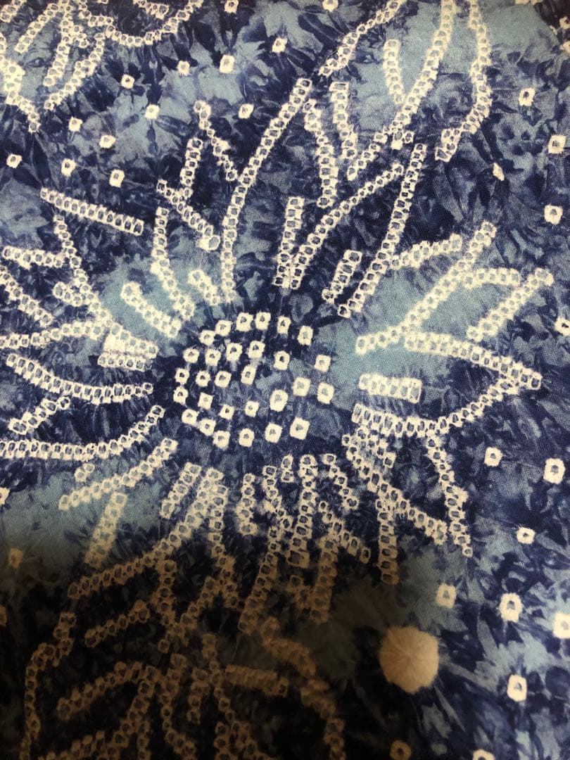 E-1 美品　有松絞り　浴衣　紺地のぼかしにひまわり模様　手縫い