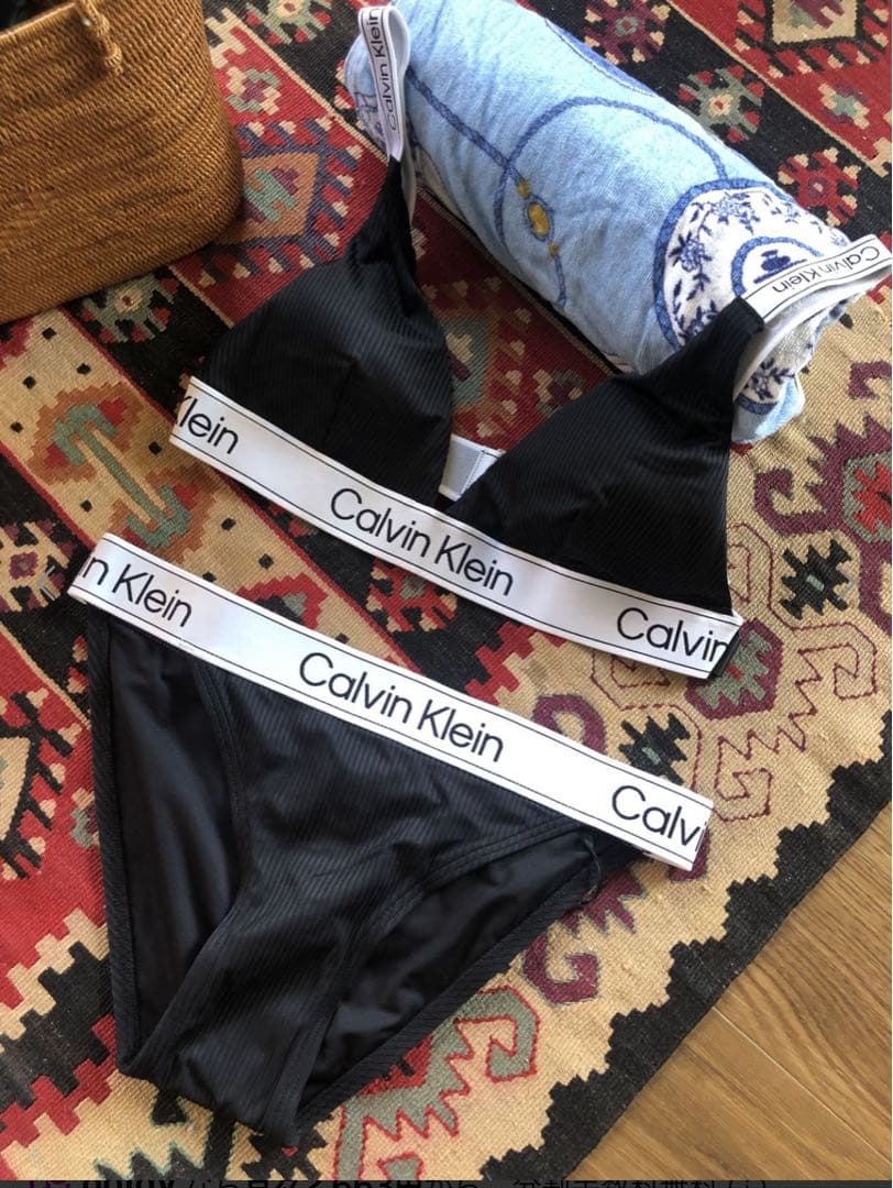新品未使用　カルバンクライン　ロゴ　ビキニ　上下セット