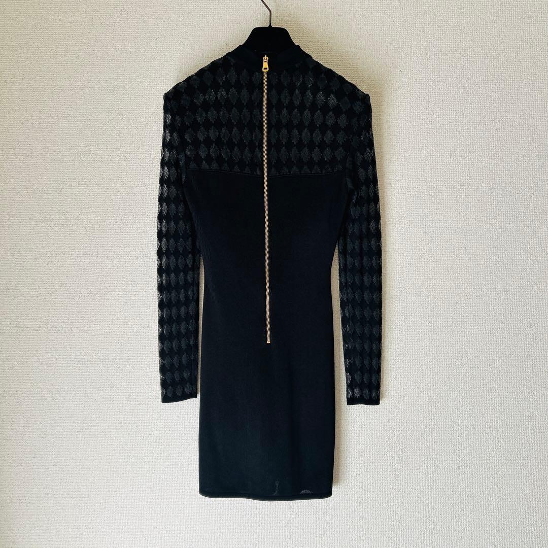 BALMAIN バルマン　バックジップ　タイトフィット　ブラックワンピース