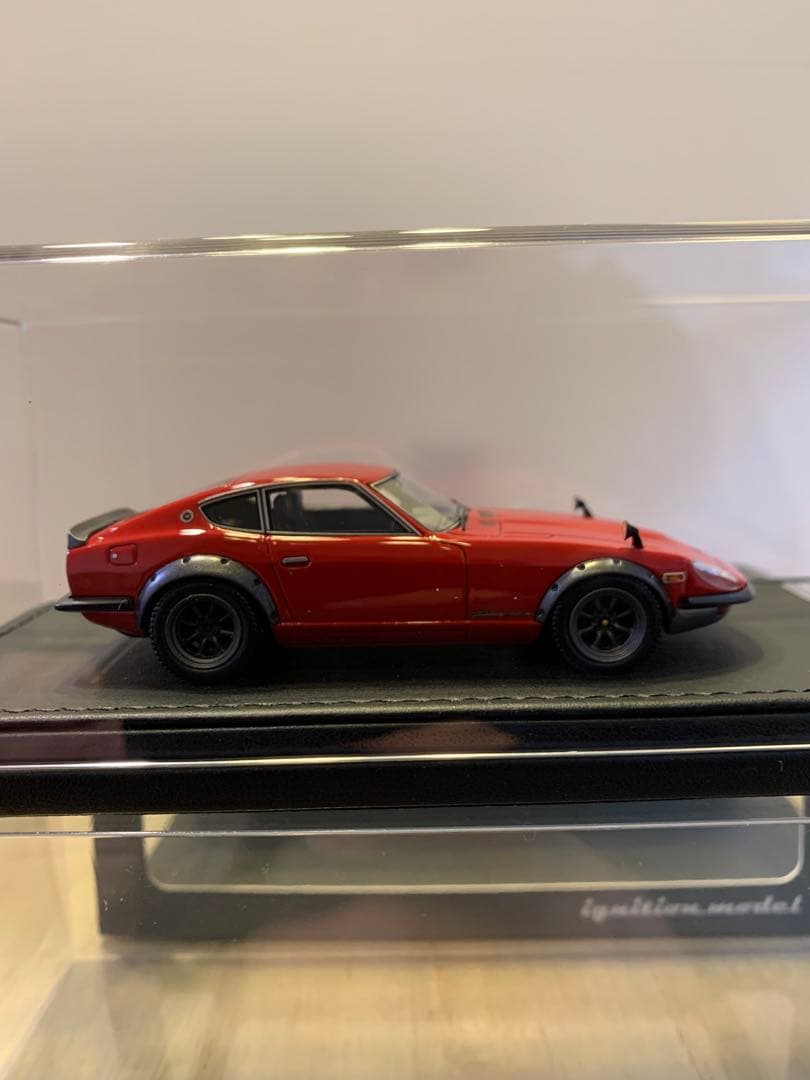 イグニッションモデル　1/43 フェアレディ　Z-G HS30 レッド