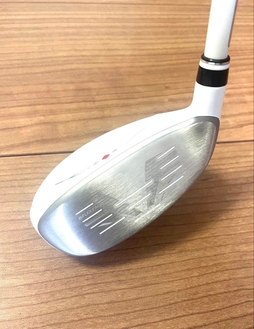 ゼクシオ 13 レディース ハイブリッド6番　2年保証つき　パールホワイト