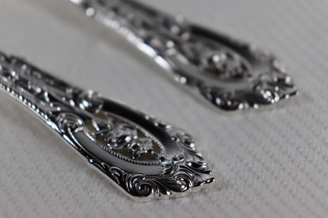 アメリカ■ウォレス■デザートフォーク２本組■非常に優雅なローズポイント・パターン