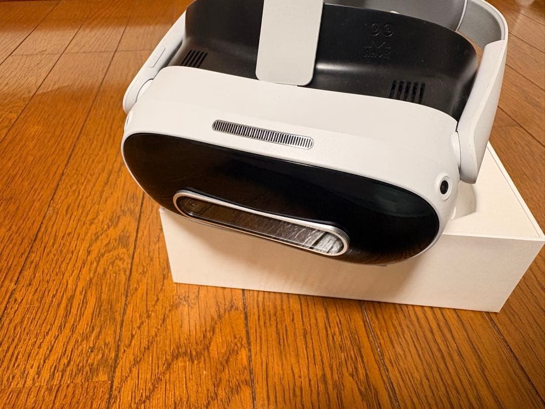 pico4 ultra モーショントラッカー 腰、足3点付き