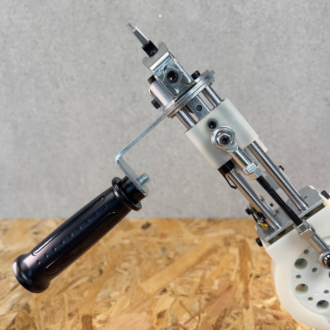 タフティングガン AK-1■オレンジ■安心の正規品■カット用■スピード発送■ラグ