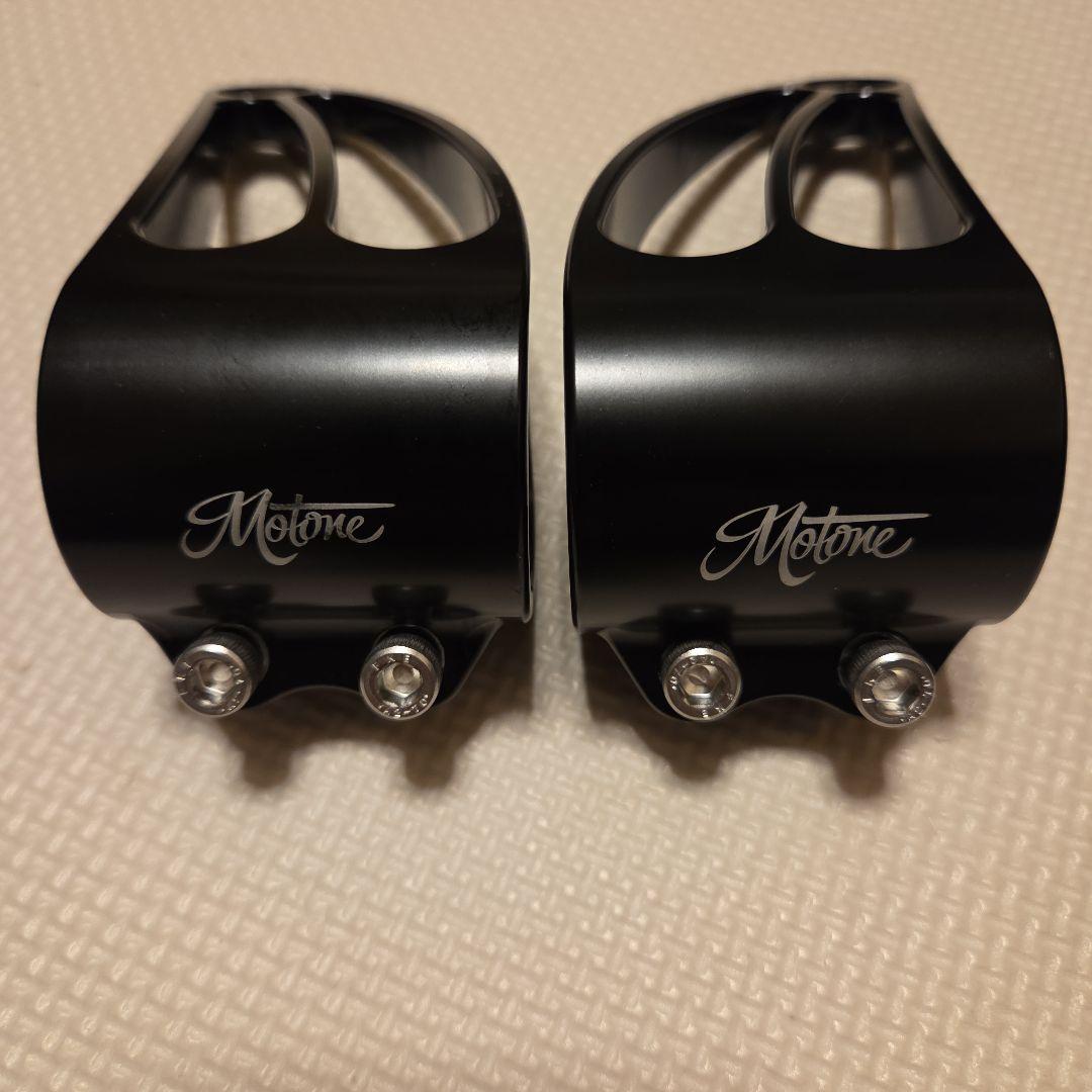 Motone トライアンフ ヘッドライトステー