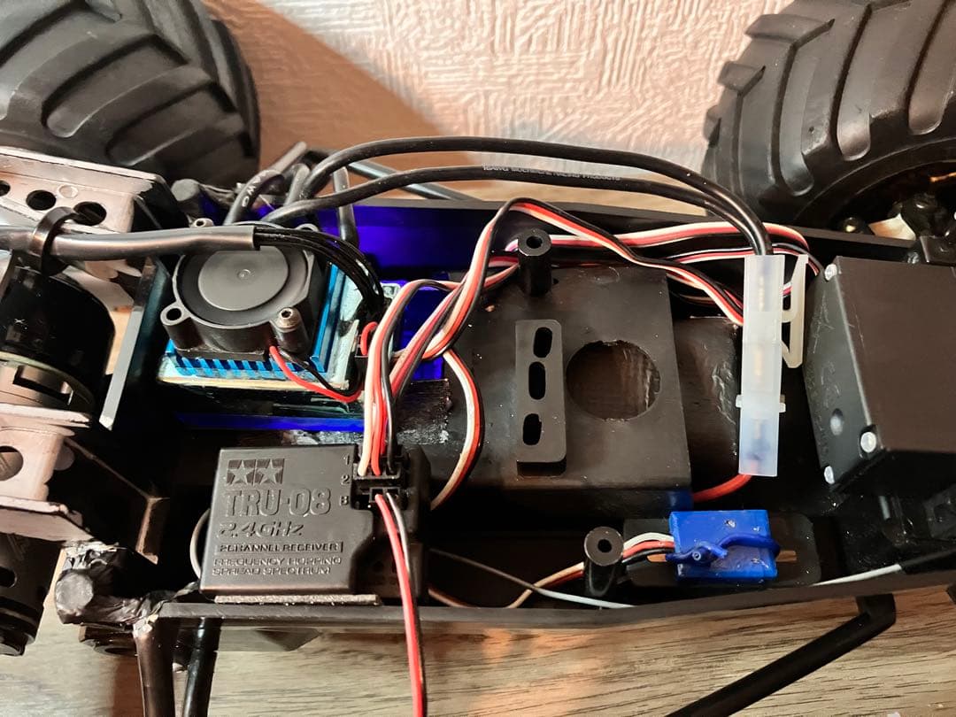 タミヤ　グラスホッパー　ブラシレス ビックタイヤVer ラジコン タミヤ RC