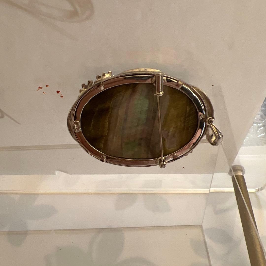 黒蝶貝カメオ シルバートップ、ブローチ両用