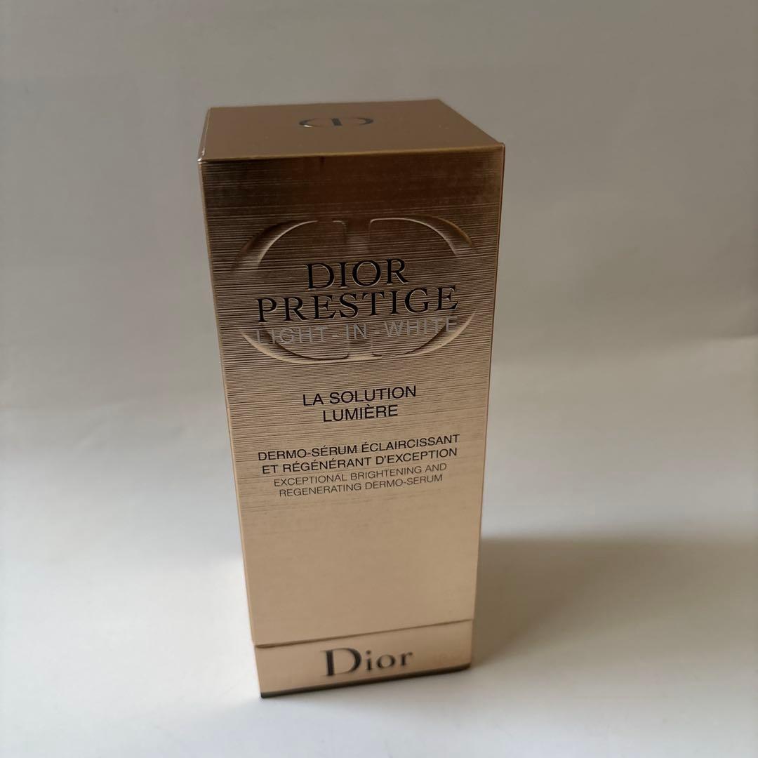 ディオール　プレステージ　ホワイト　ラ　ソリューション　ルミエール　30ml