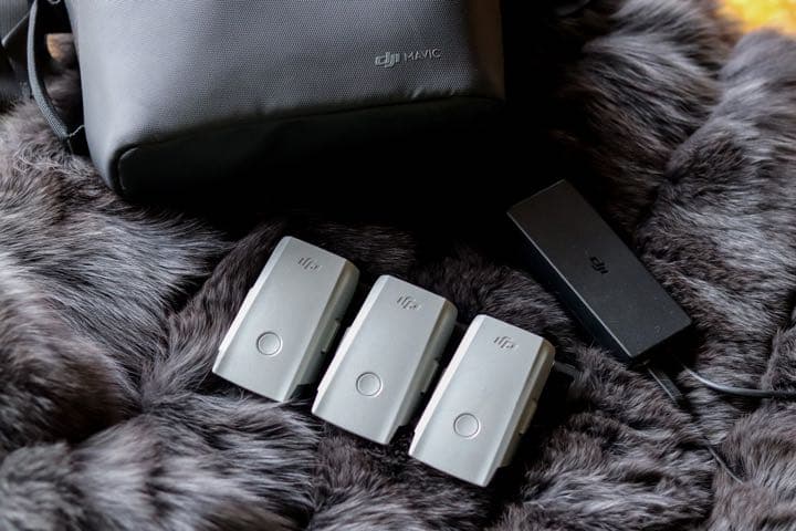 DJI Mavic Air 2 ドローン バッテリー×3 【FULL SET 】