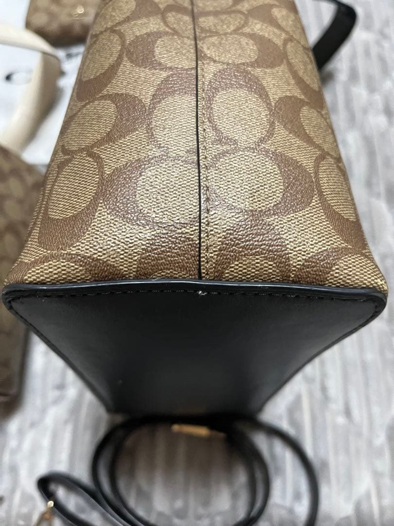 COACH ベージュ ショルダーバッグ 2点セット折り財布