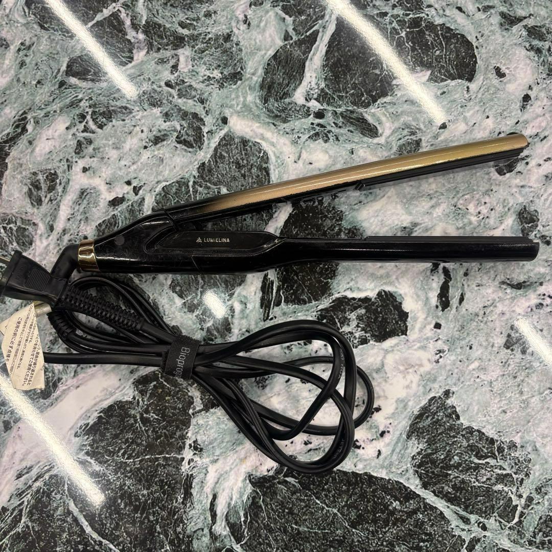 ヘアビューロン　ストレートアイロン4DPlus