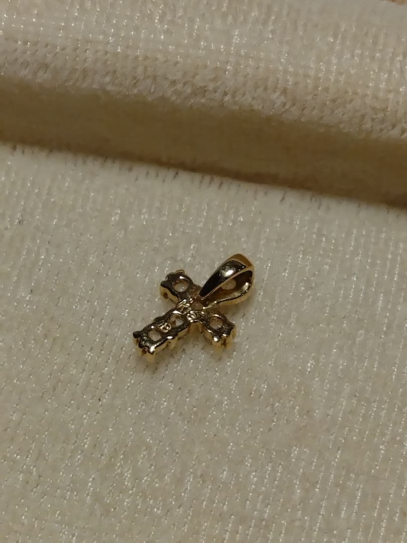 F*o様 K18　クロス　ストーン　ペンダントトップ　チャーム　ゴールド　18金