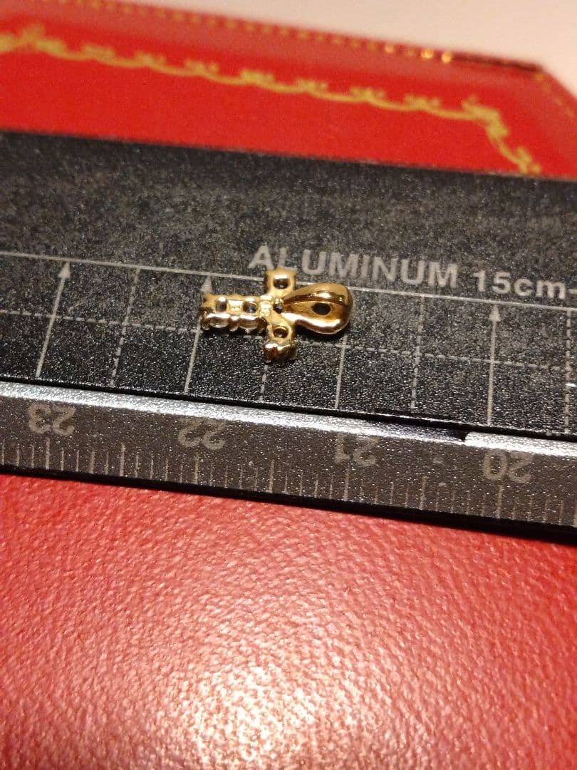 F*o様 K18　クロス　ストーン　ペンダントトップ　チャーム　ゴールド　18金