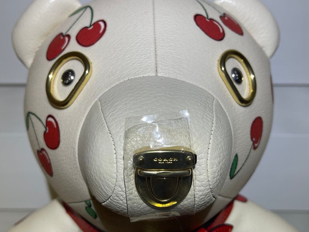 Coach チェリー柄 ぬいぐるみ