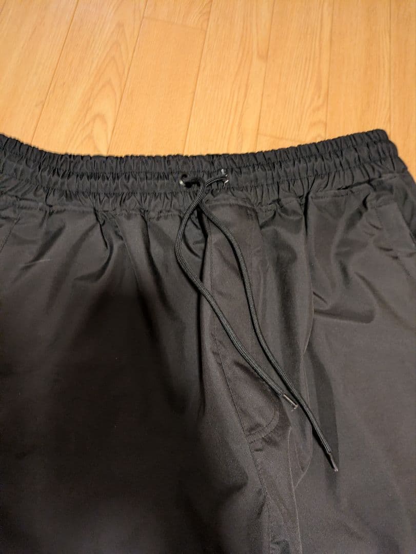 qmile キュマイル　黒 防水　ナイロンパンツ　スノーボードパンツ　Ｍ　韓国