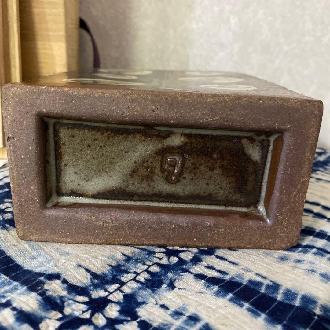 人間国宝　島岡達三　象嵌赤繪草花文篇壺