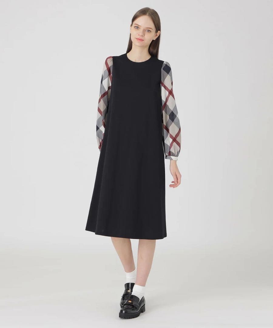 新品　ブルーレーベルクレストブリッジ　コンパクトライトポンチサックドレス３６