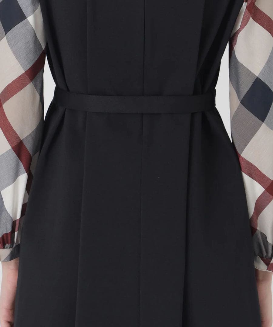 新品　ブルーレーベルクレストブリッジ　コンパクトライトポンチサックドレス３６