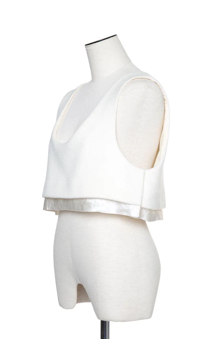 chieko ＋　チエコプラス　ラムウールビスチェ