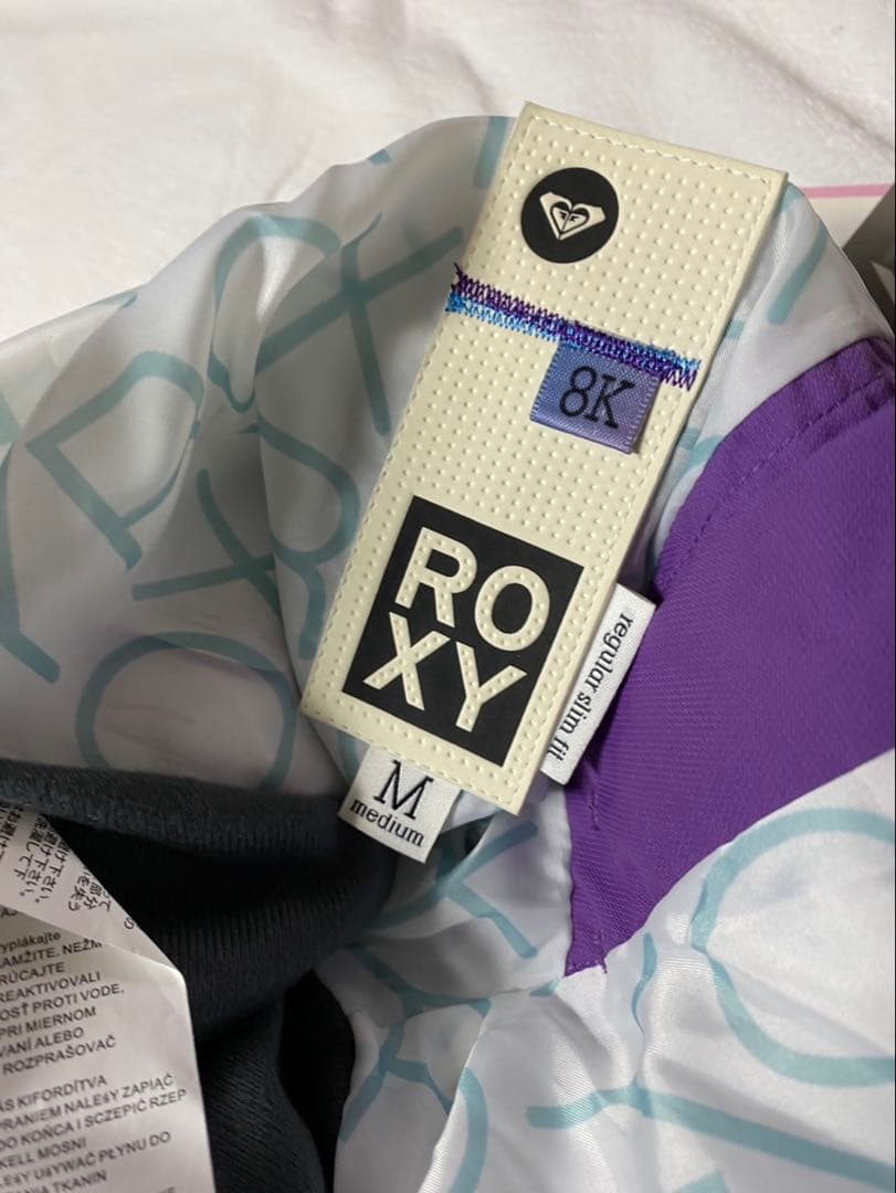タグ付き　Roxy ロキシー　スノーボード　スキーウェア パンツ　紫　パープル