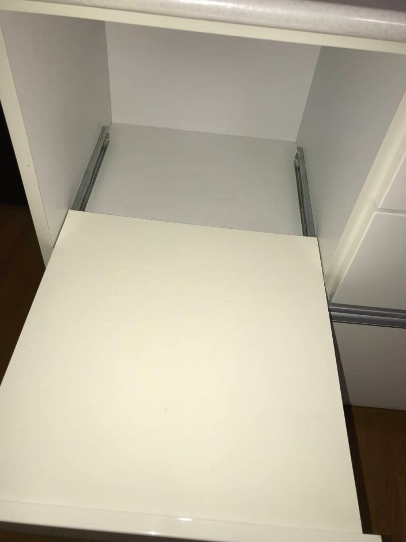 ホワイトレンジボードキッチン収納食器棚