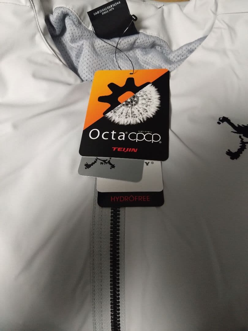 OAKLEY スカルジャケット 防風、ストレッチ、保温　カラー26C