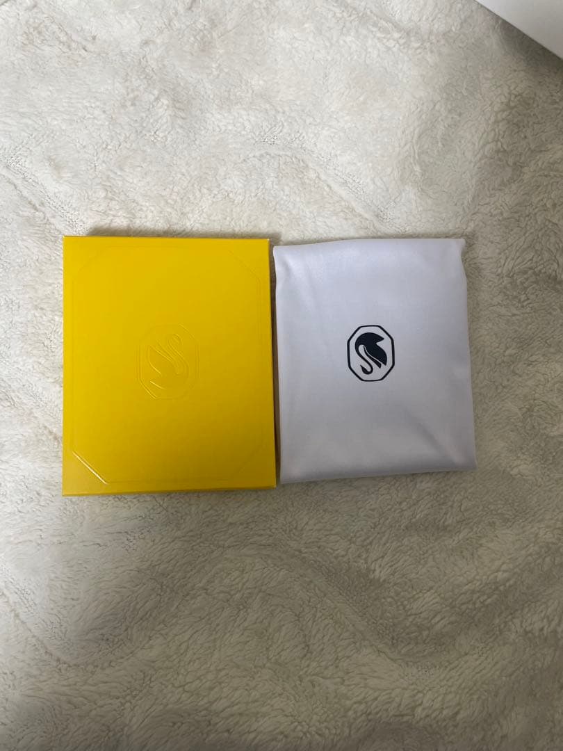 ピググ　Swarovski Unaネックレス